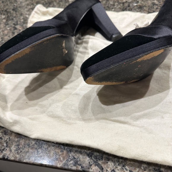 Vintage GUCCI satin pumps - Picture 3 of 4